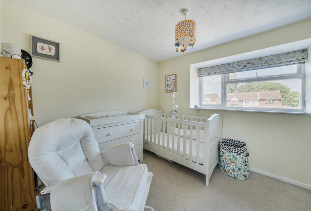 1328556-7-688379c...