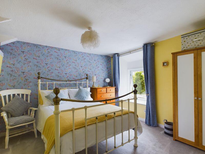 aneth lowen bedroom