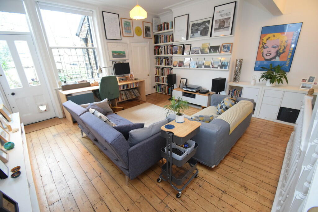 Lounge 1