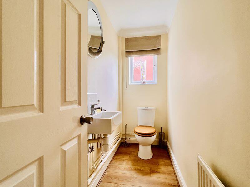 Cloakroom WC