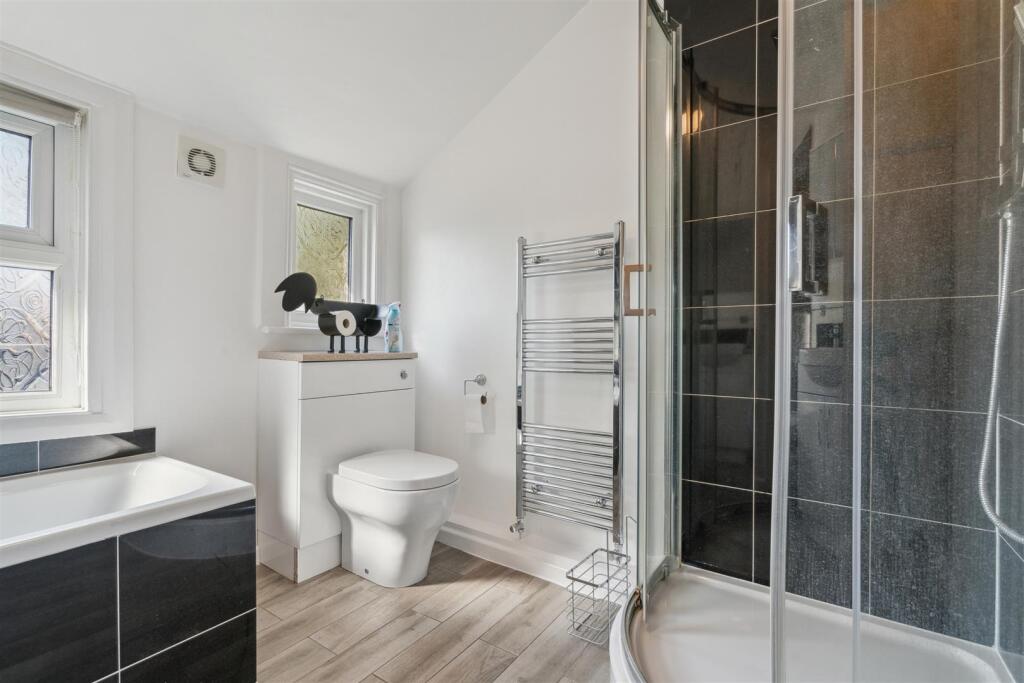 16b Gambole Road, London bathroom 1b.jpg