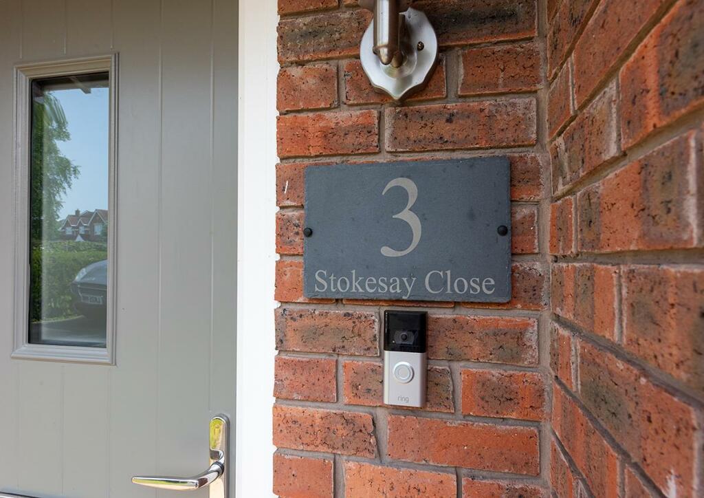 3 Stokesay Close_008.jpg