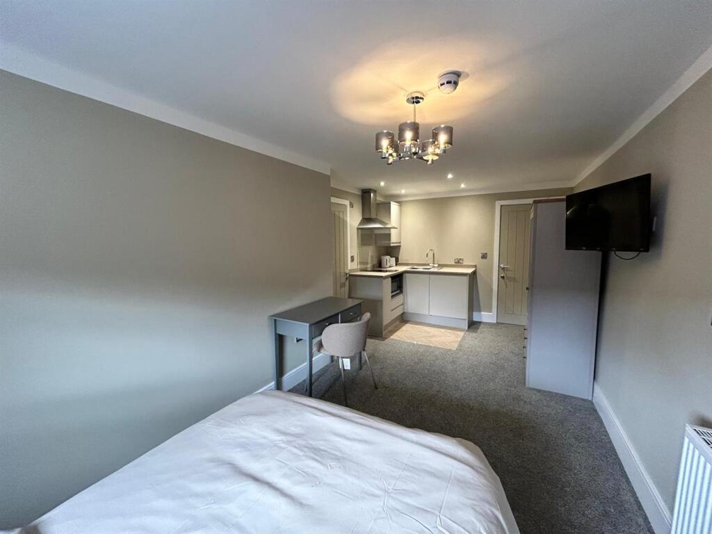 WhatsApp Image 2024-06-12 at 10.37.43 (1).jpeg