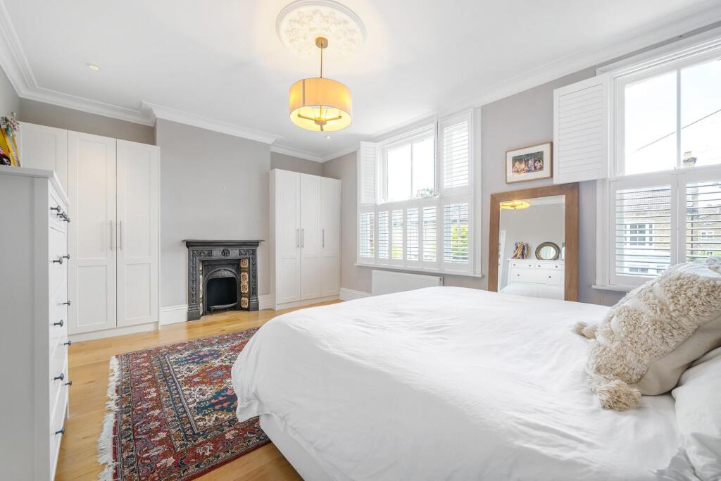 Principal Bedroom (2).jpg