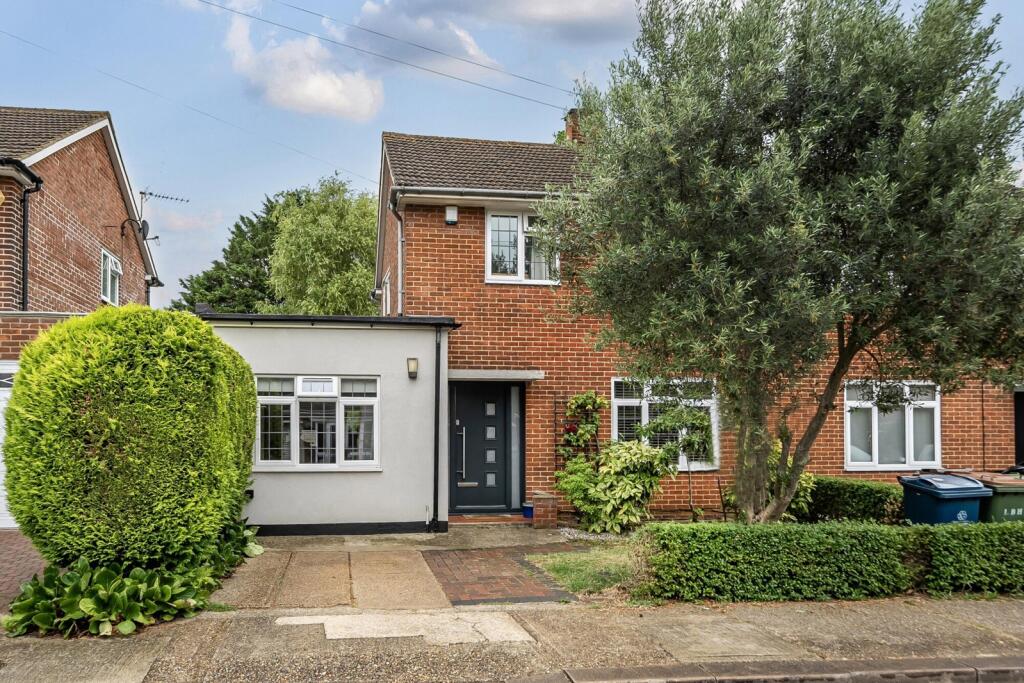 1327445-1-6879381...