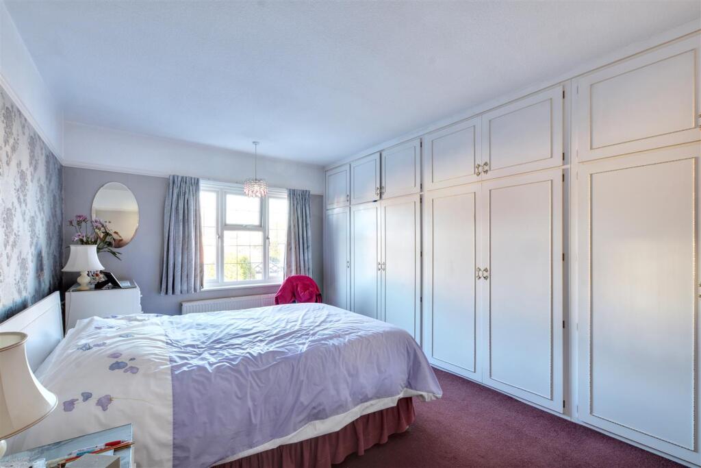 Bedroom 1.jpeg