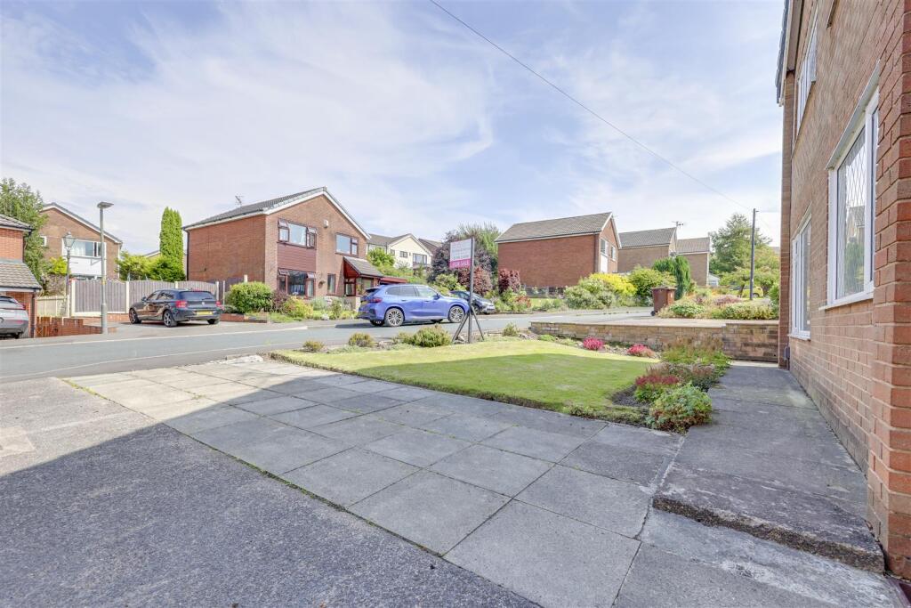 Front Driveway &amp; Garden