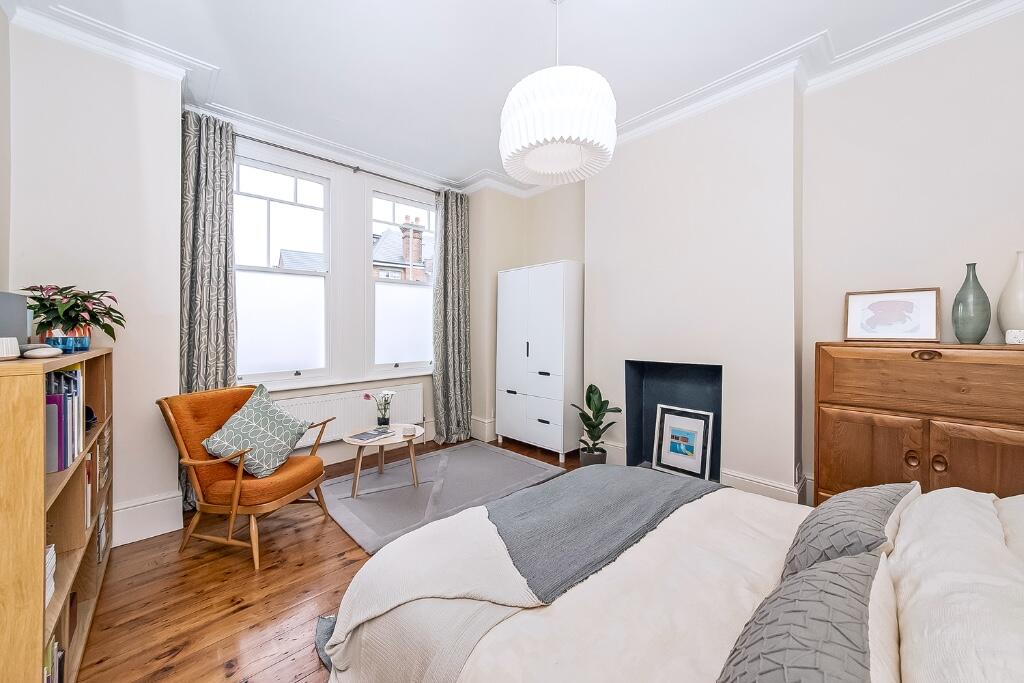Front bedroom