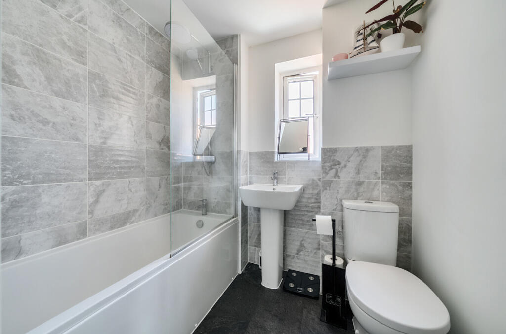 1315302-8-686d447...