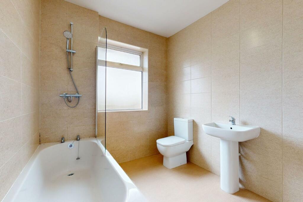 6DavyDrive(Interior)(15of19).jpg