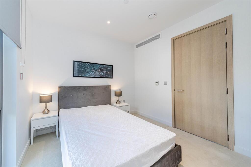 Bedroom     .jpg