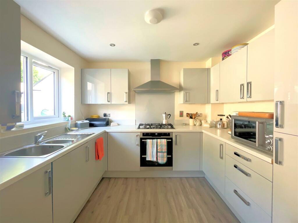 Kitchen .jpg