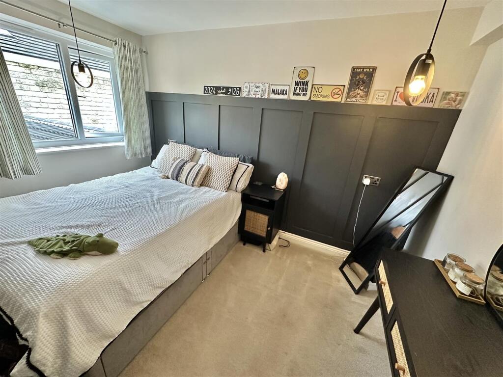 Bramleys Estate Agents - Park Avenue - Liversedge 