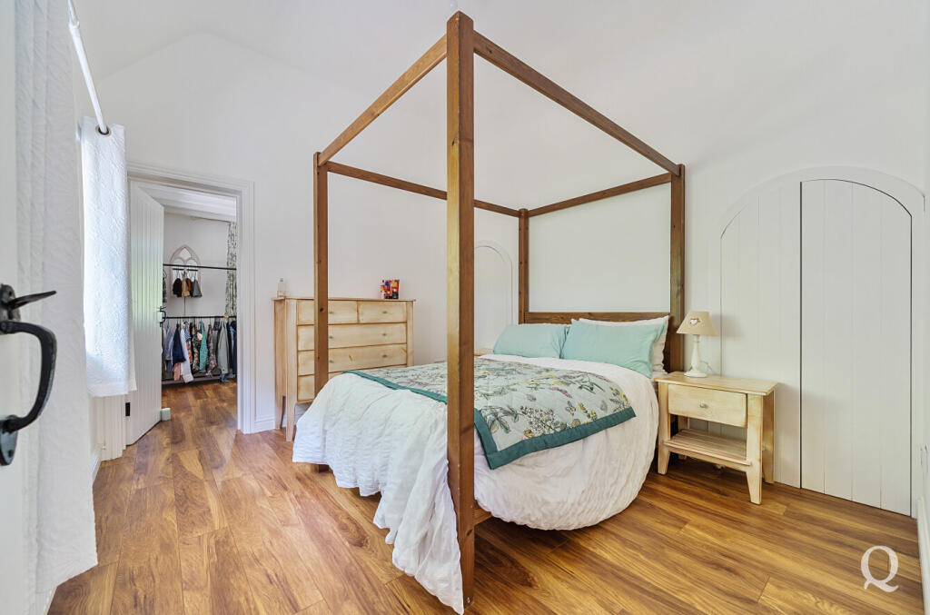 f70d09e9-6b15-43d...