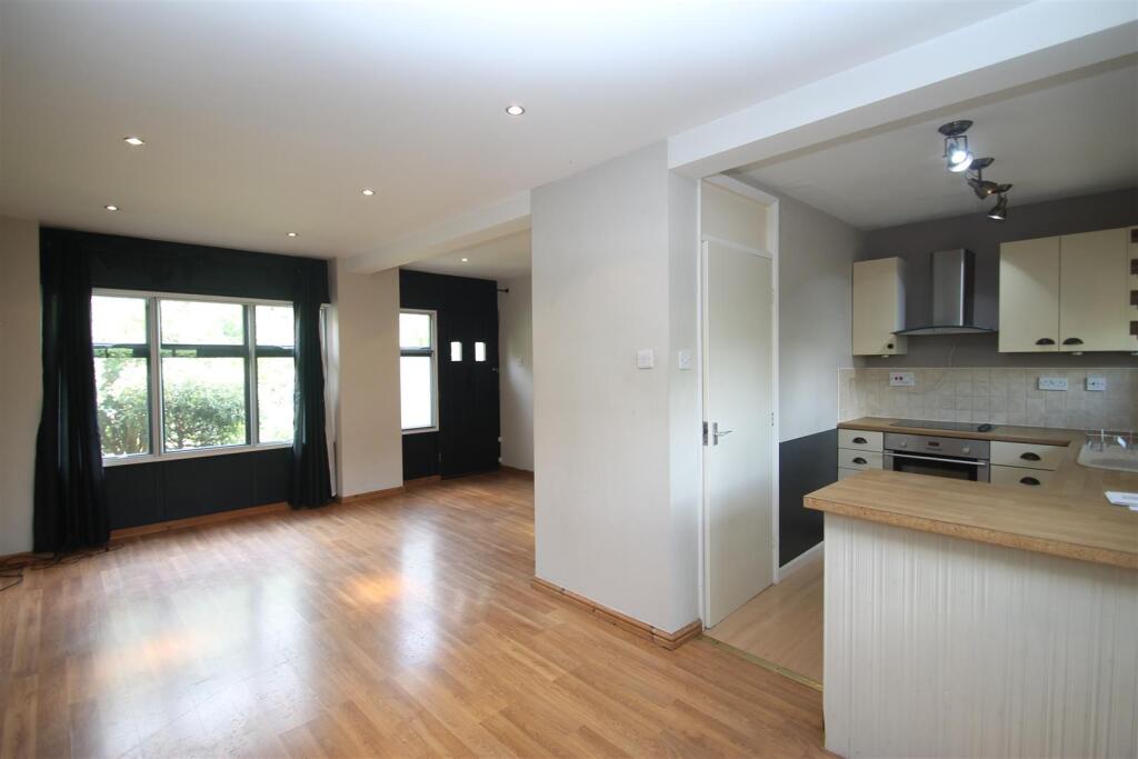 kitchen to sitting.JPG