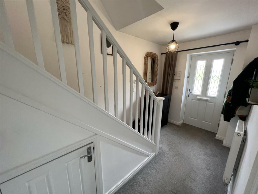 Entrance Hall.JPG
