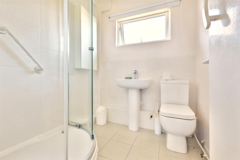 Shower Room.jpeg