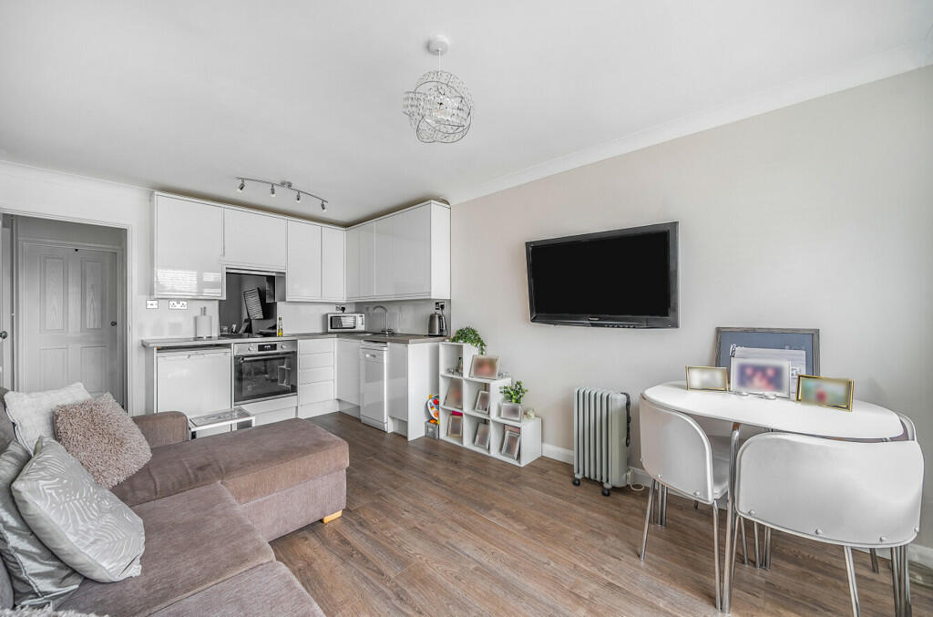 Annex - Lounge / Kit
