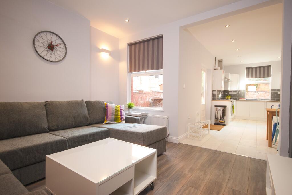 Lounge 2