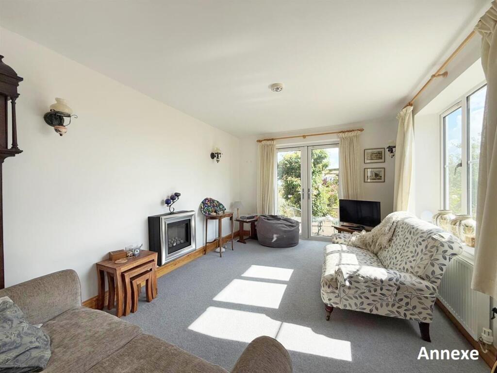 353159e4-9acd-4f16-bb8e-4d1bc1a2d239 copy.jpg