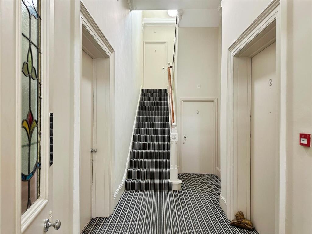 7964dbb2--4BBF-8296-47D61CC8AF4D-18068-0000055C18C