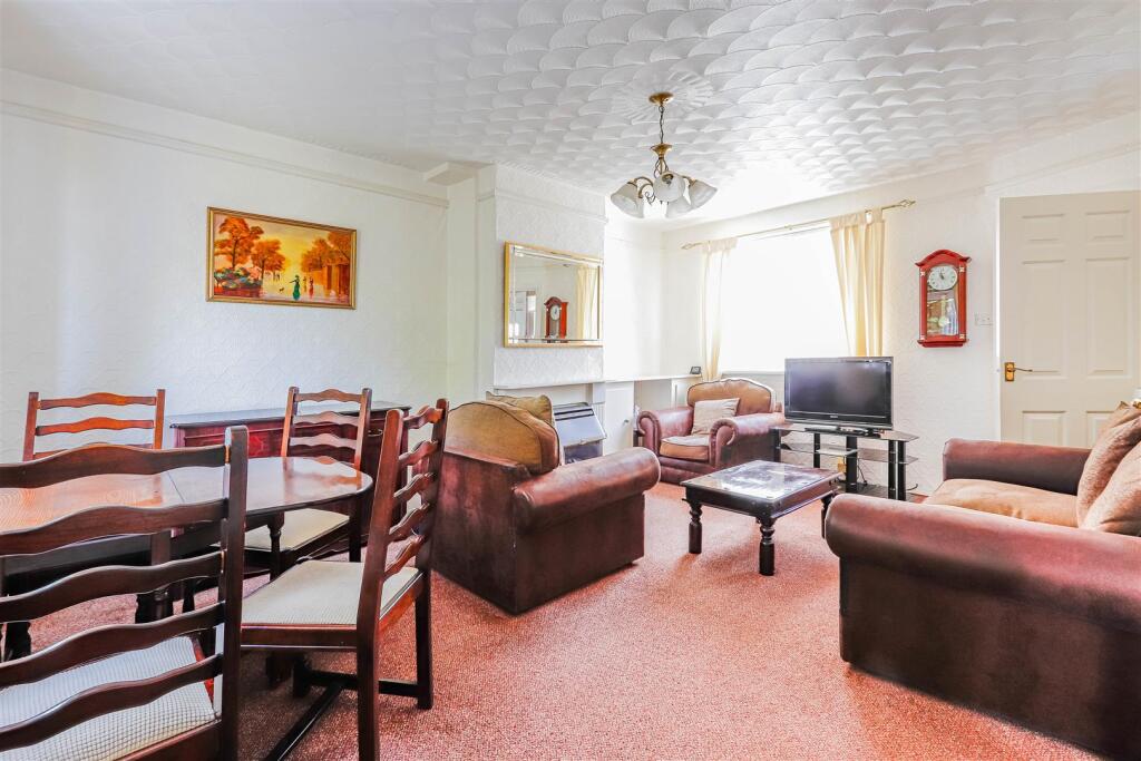 Caradoc Avenue_-6.jpg