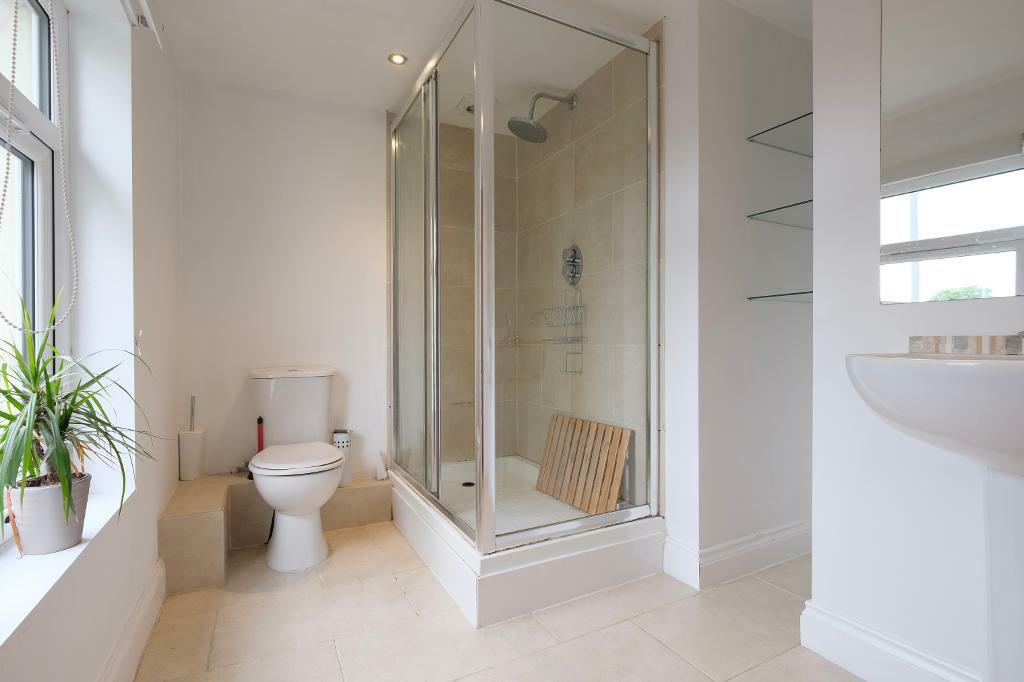 En suite shower room