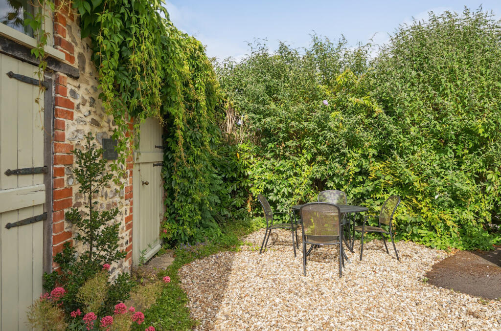 1310961-15-685990...