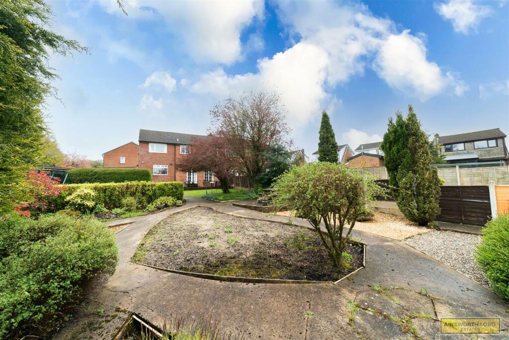 LARGE GARDEN
