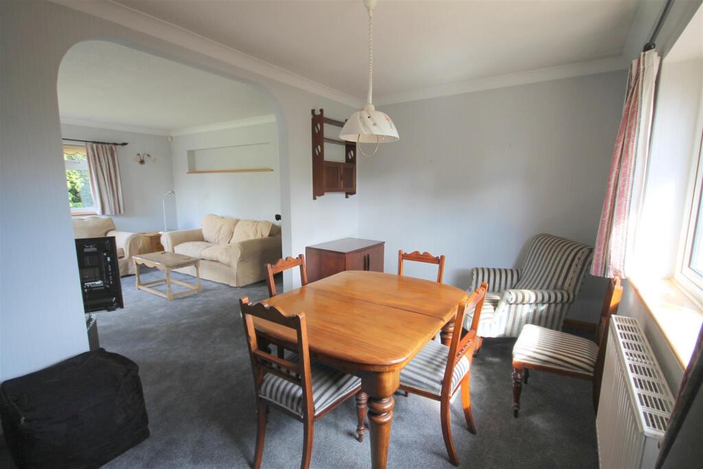 Annexe - Dining Area i.JPG