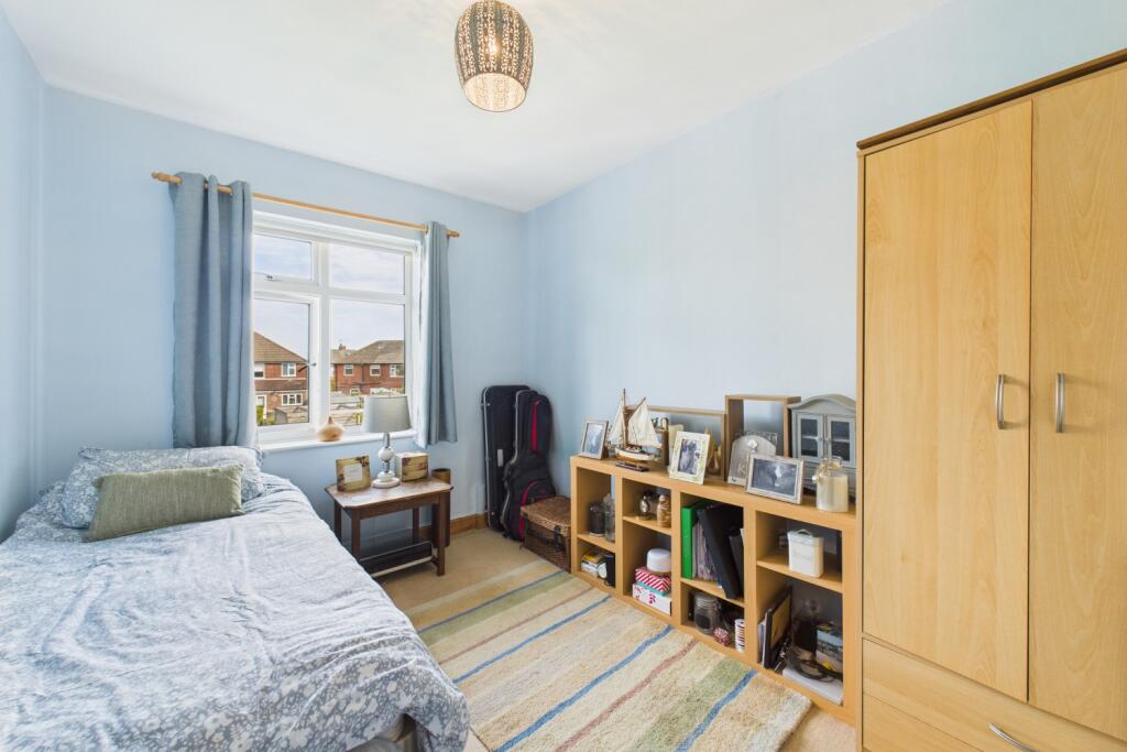 CAM03162G0-PR0310-STILL018