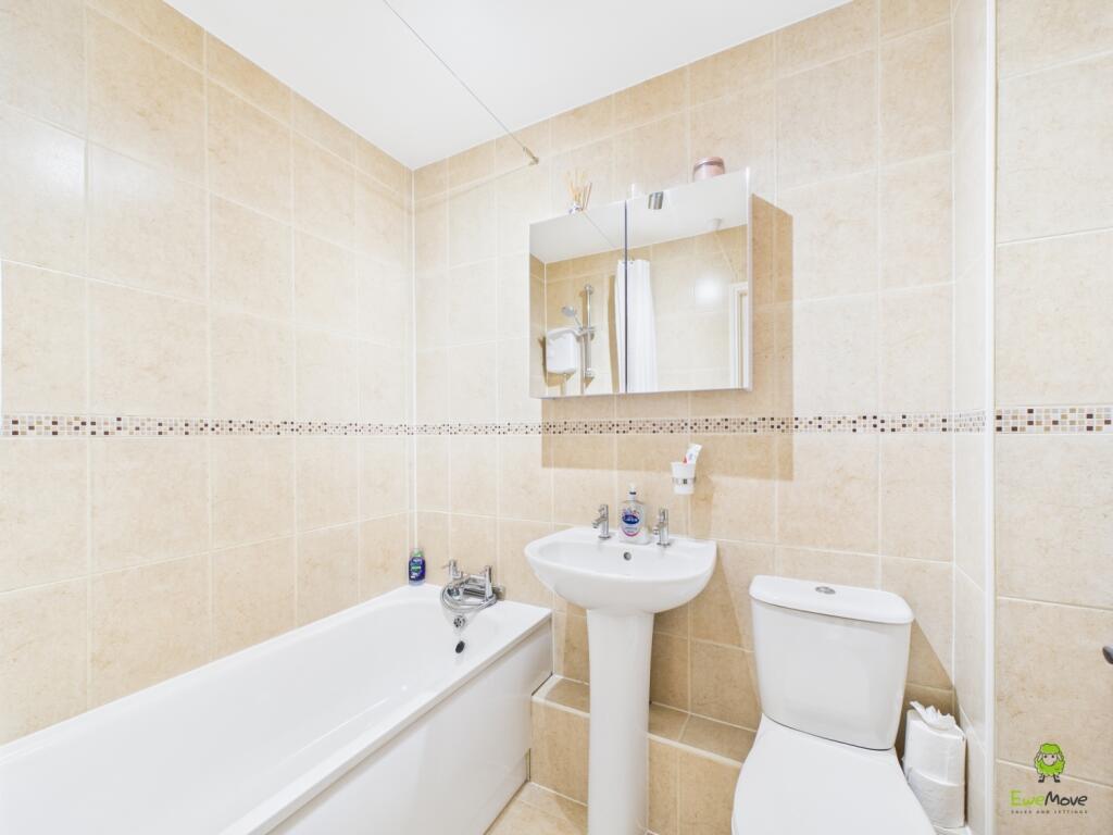 Presented by Nicoleta at EweMove Bexleyheath and D