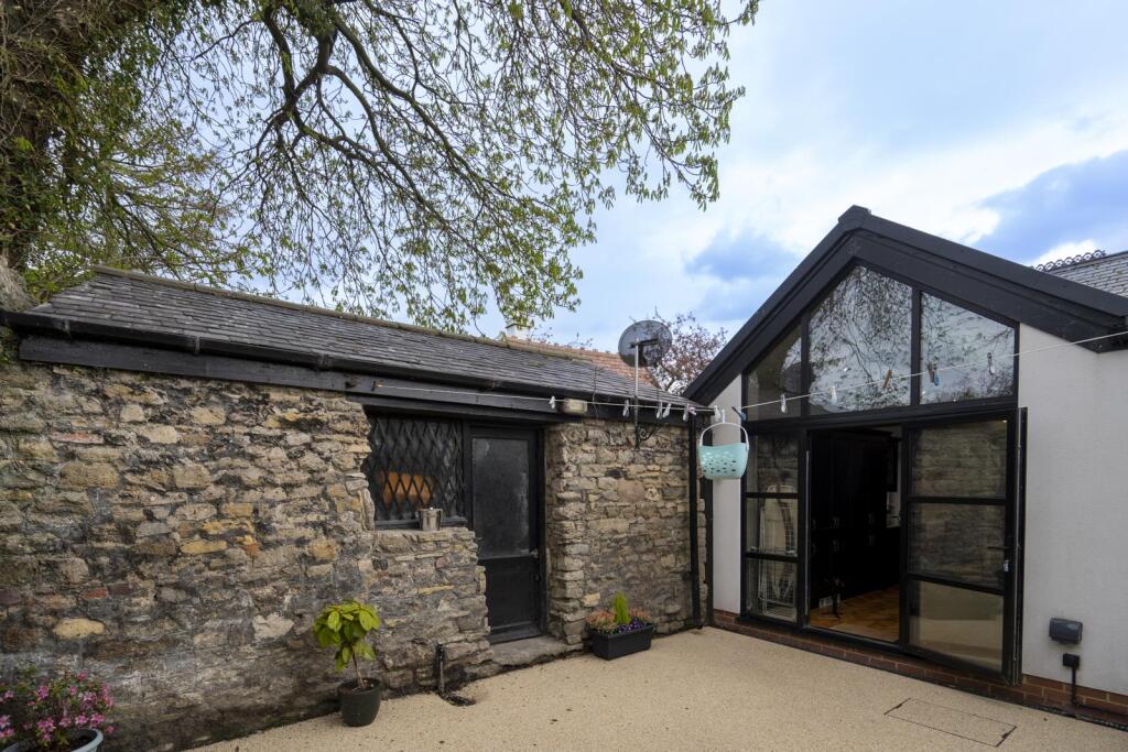 Whitburn House Lodge-48.jpg