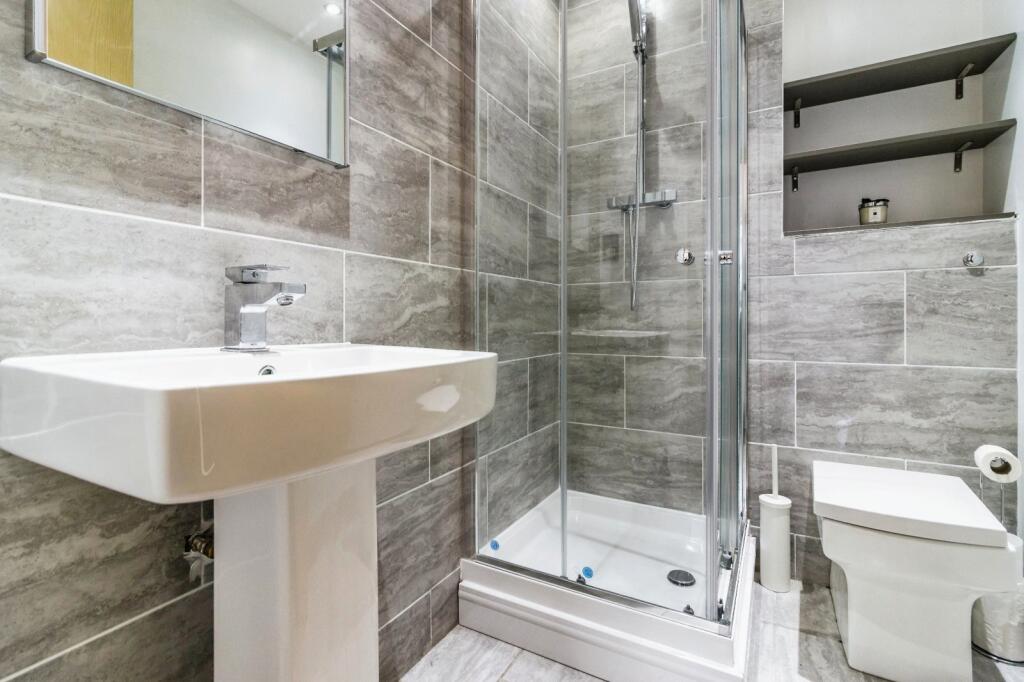 Ensuite