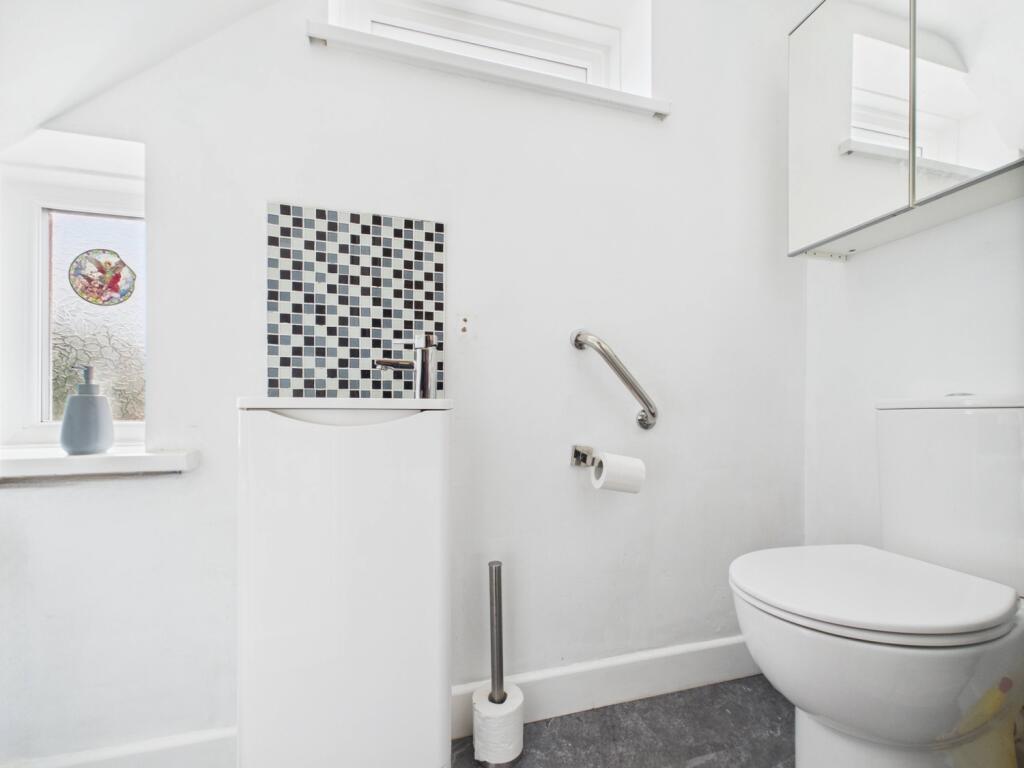 CAM02195G0-PR0081-STILL020