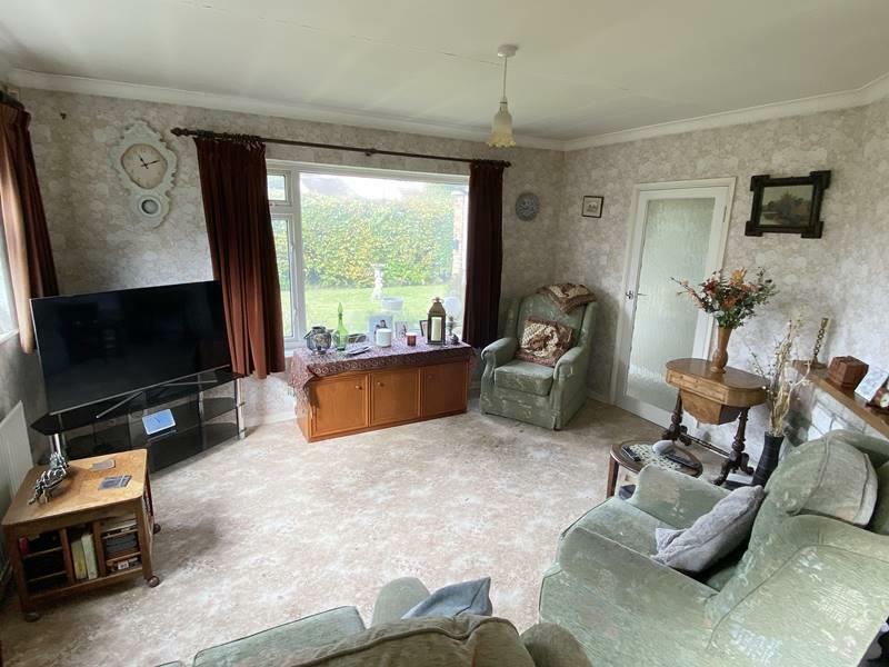 sitting room2.jpg