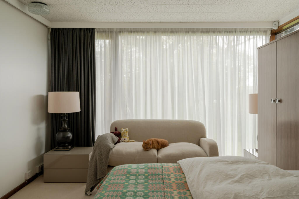 208486 - Farnley Hey, Huddersfield, West Yorksh...