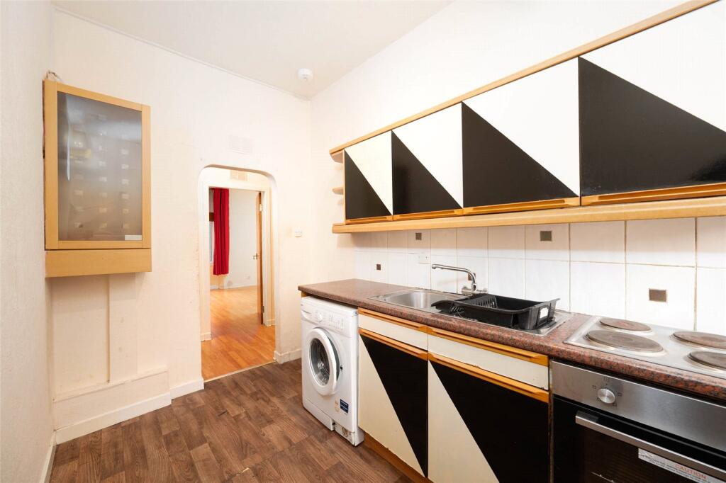 18 Summerfield 8