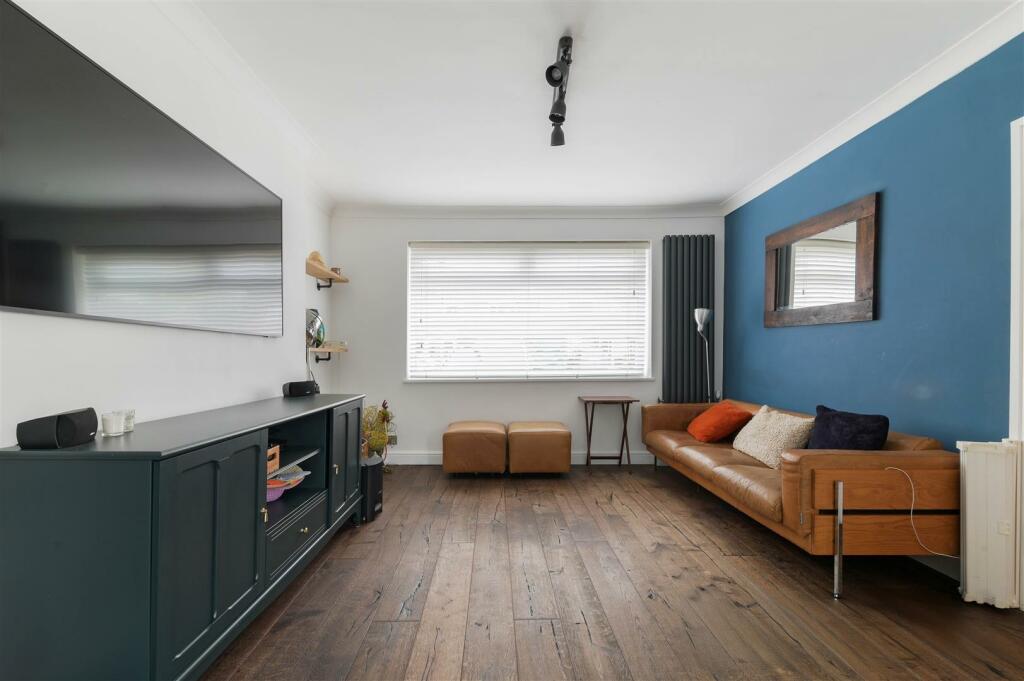 Reception SITTING ROOM.jpg