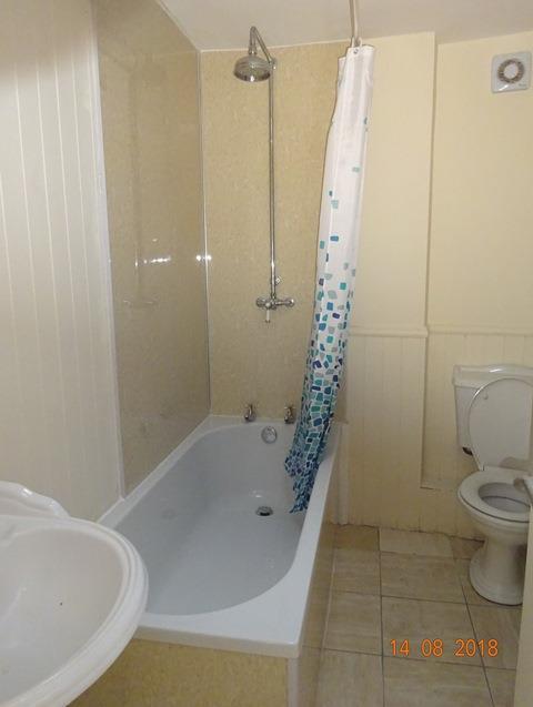 wBathroom.jpg
