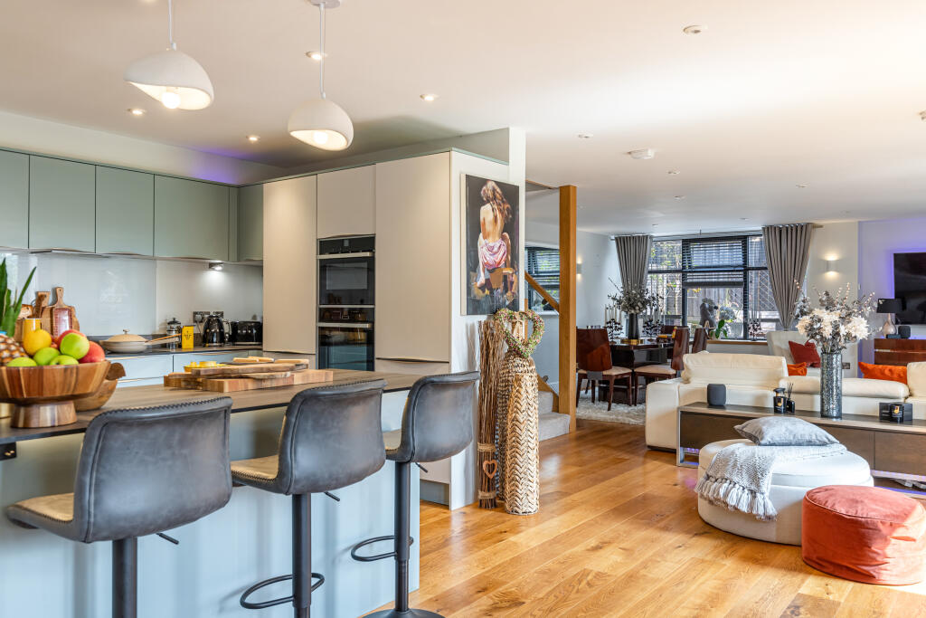 A13 - Elder Hareston Farm Barns, Hareston, Yealmpt