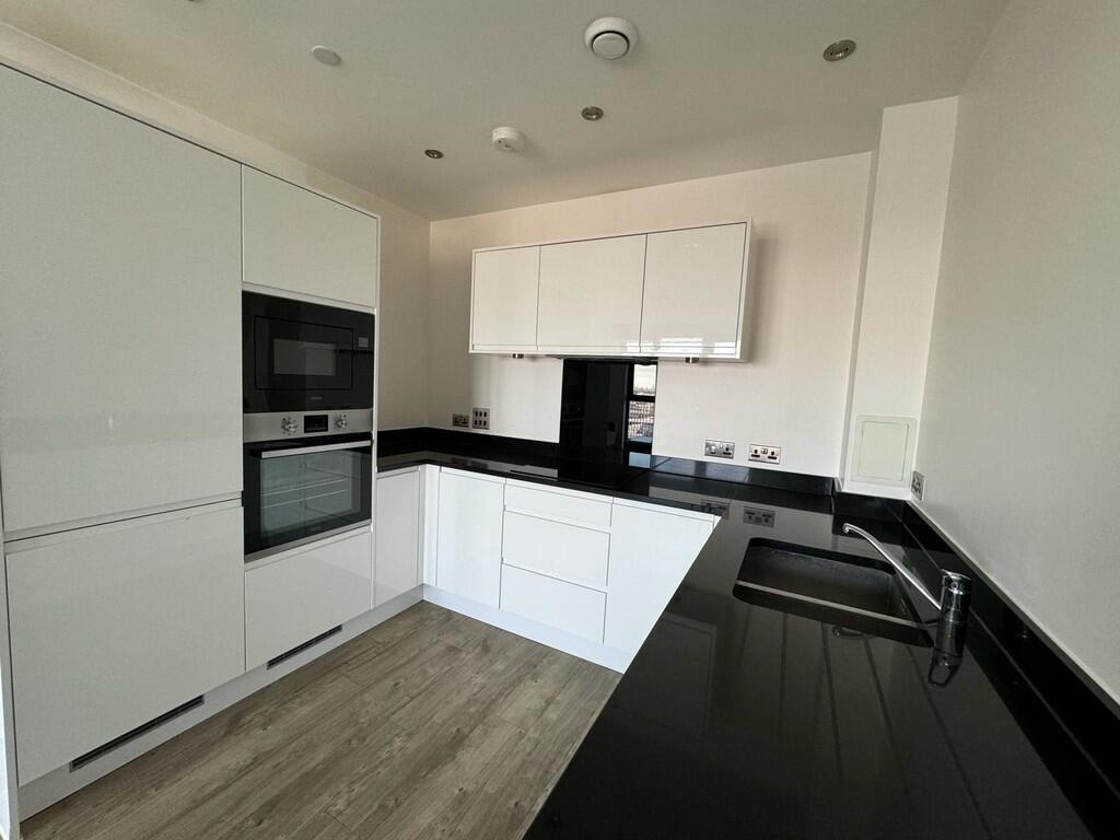 2d08c15a-9c33-4f3...