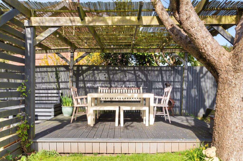 Outdoor Dining Area