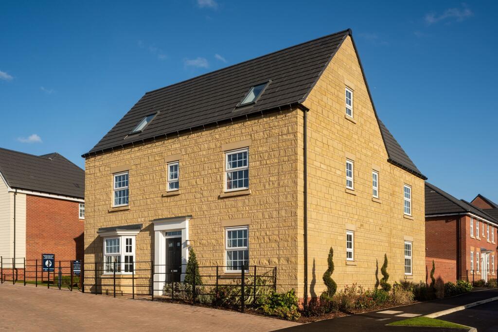 Detached 5 bedroom Moreton