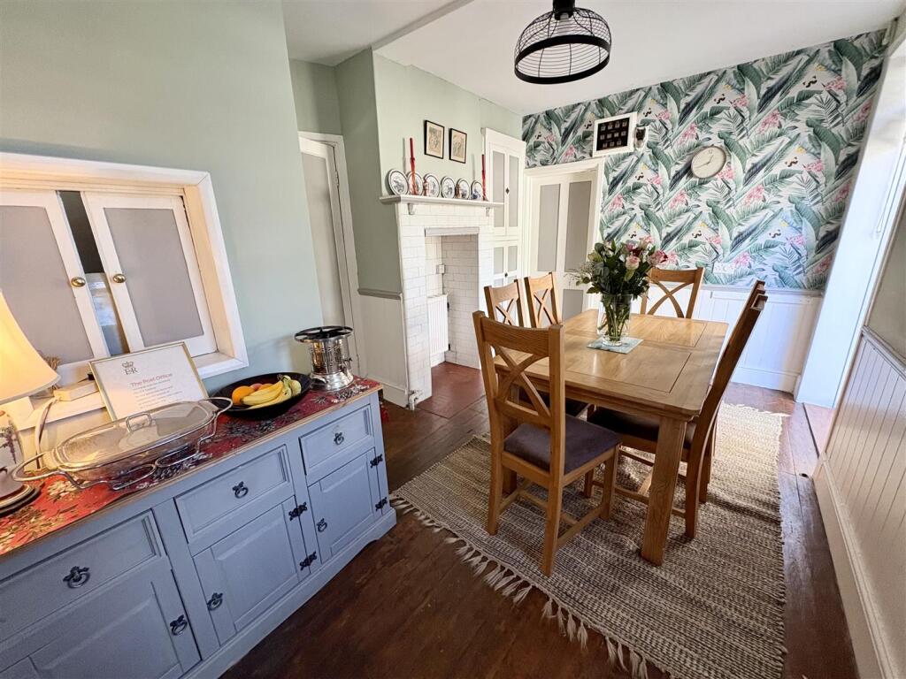 dining rm2.jpg