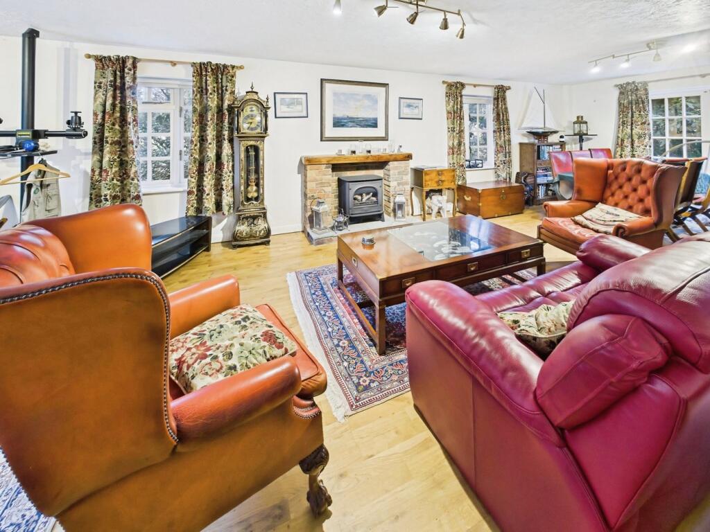 St Marys Road, Netley Abbey, Southampton, SO31