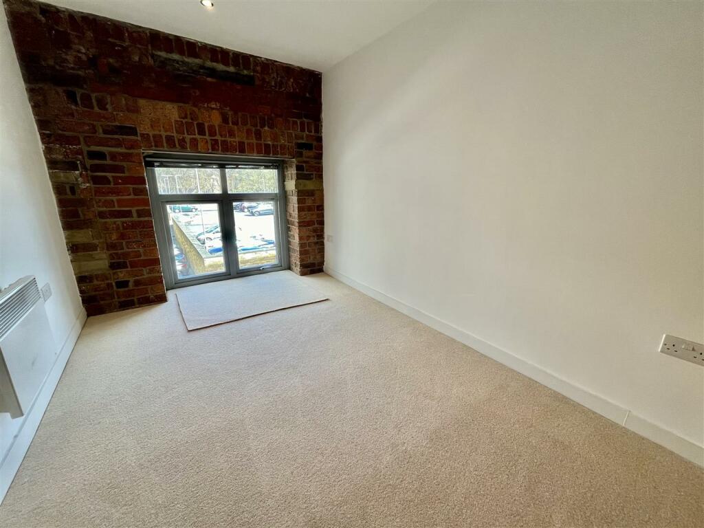 Bramleys Estate Agents - Elland - Valley Mill (8).