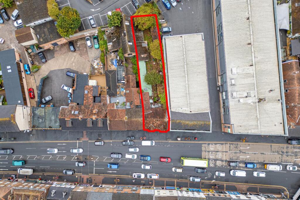 150, East Reach Taunton, Somerset, TA1 3HT | Holli