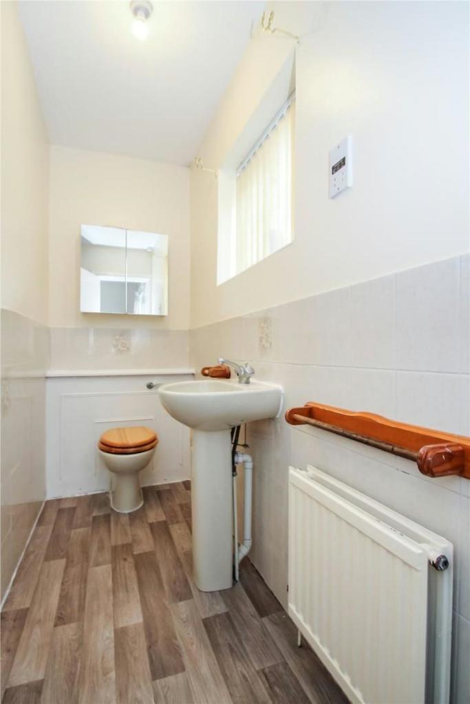 En Suite Shower Room