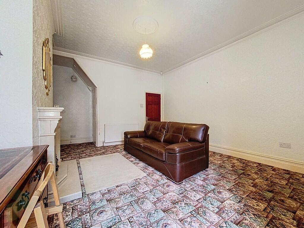 Living Room / Din...